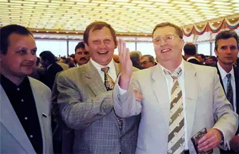 Михаил Глущенко/Миша Хохол и Владимир Жириновский, август 1996 года